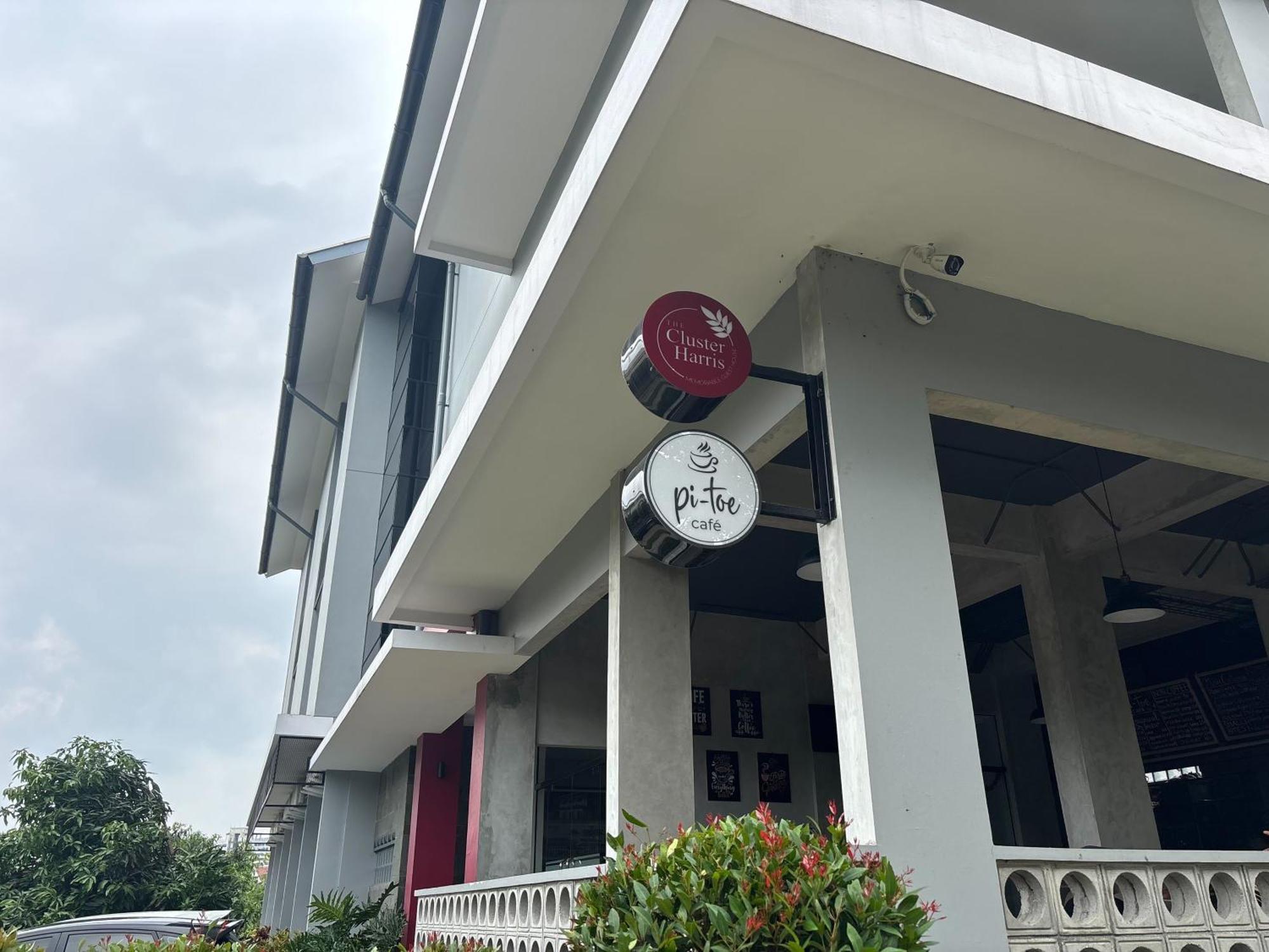 The Cluster Harris Cimahi Exterior foto