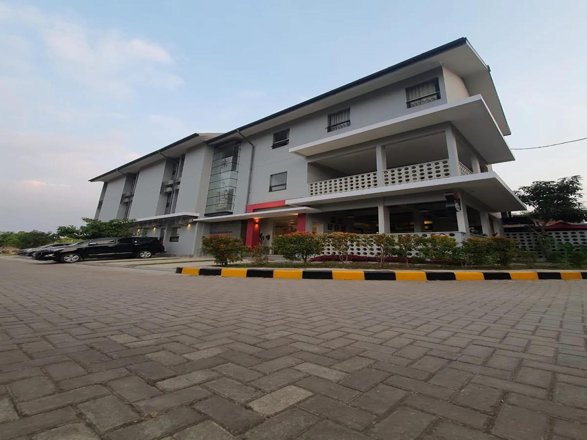 The Cluster Harris Cimahi Exterior foto