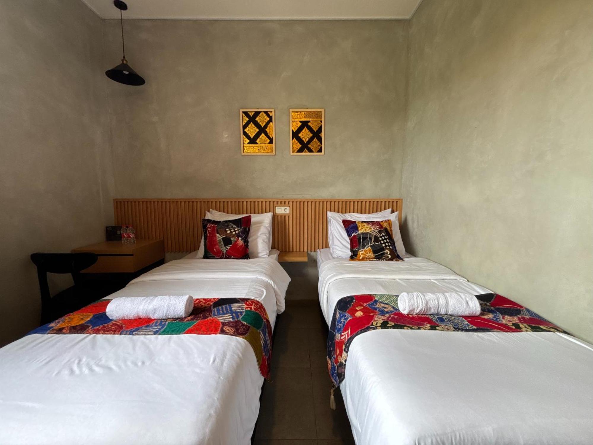 The Cluster Harris Cimahi Exterior foto